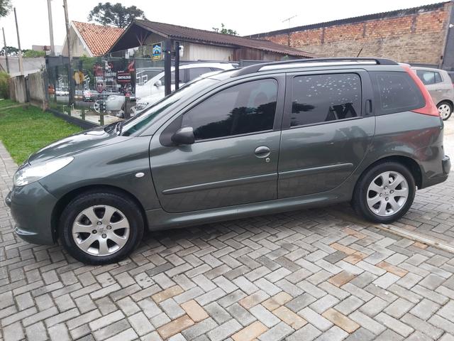 Peugeot 207 SW 1.4 - Foto 2