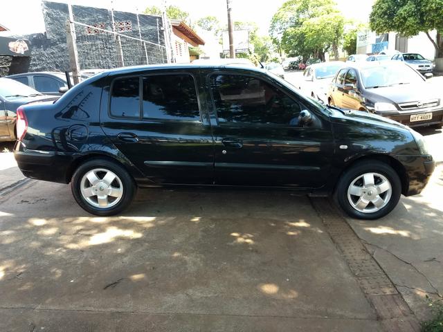 Clio sedan 1.6 - Foto 12
