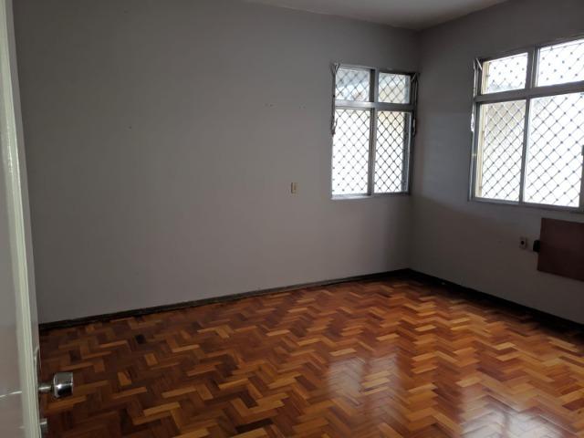 Alugo casa de 4 quartos na Av. 28 de março - Foto 9