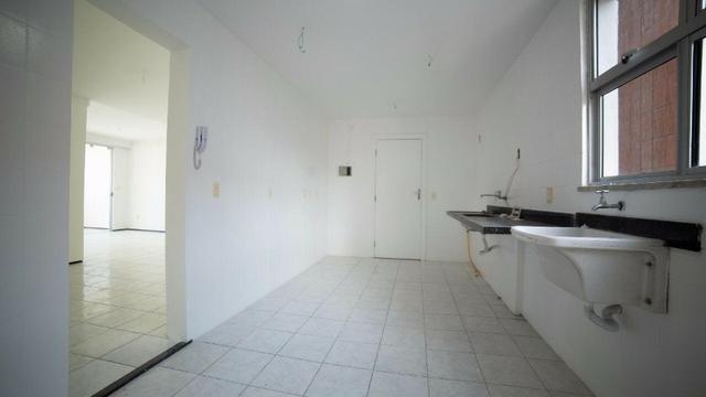 Vende-se Apartamento no Bairro Cocó Próximo Center Box - Foto 18
