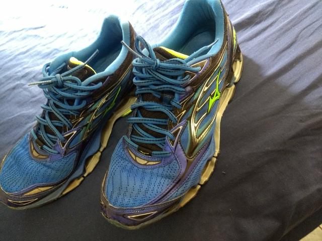 Mizuno prophecy 6 azul 41 zerado - Foto 2
