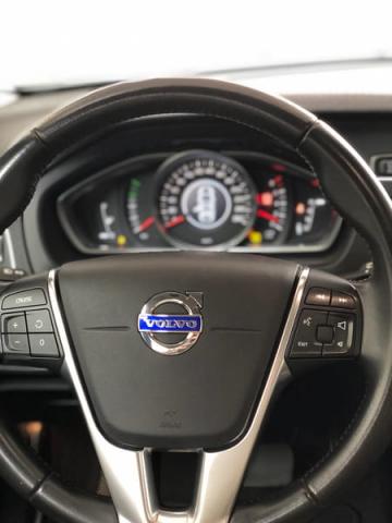 Volvo V40 T3 Kinetic 1.5 Turbo | Automático | Interior Bege - Foto 10