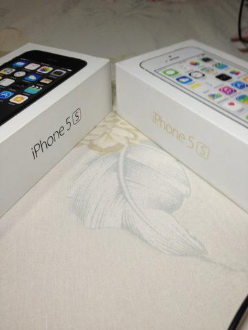 Iphone 5s Preto e Dourado Caixas Originais - Foto 3
