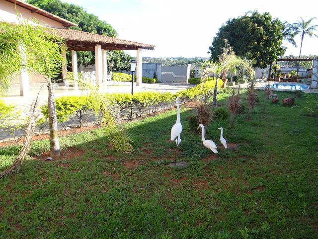 Arniqueiras QD 04 Casa 4 qts 3 suítes lazer lote 2.287m pode dividir em vários lotes - Foto 3