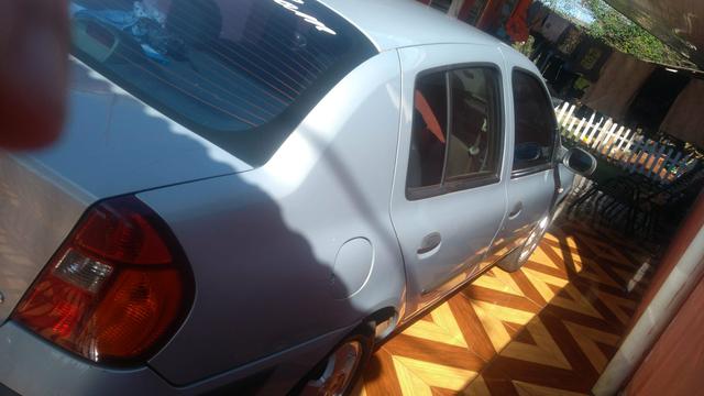 Clio sedan completo abaixo da fipe - Foto 3