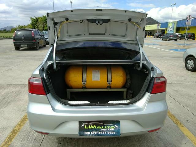 Voyage 1.6 flex 14/15 completo + gnv/ novíssimo/ único dono - Foto 6