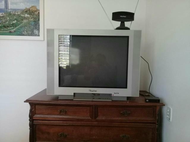 Televisão philco real flat