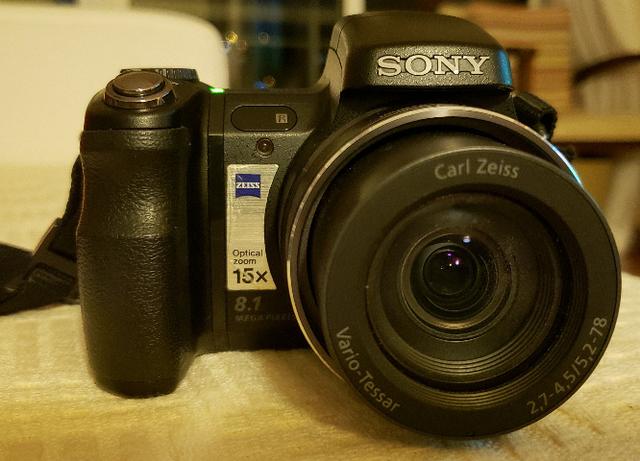 Sony DSC-H9