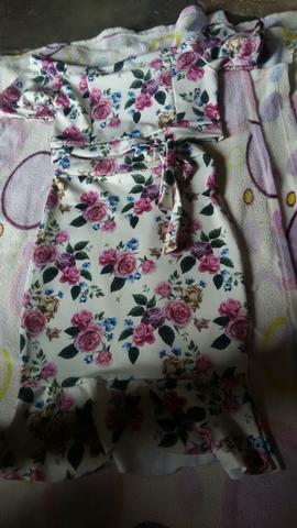 Vende-se conjunto cropped e saia um conjunto um conjunto de r$ 80 os dois 160 - Foto 2