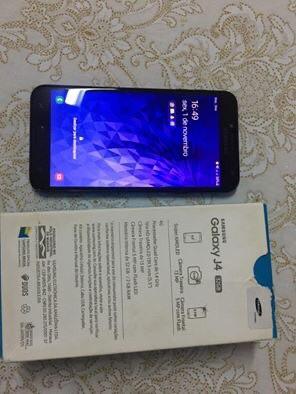 PARA VENDER HOJE !! Celular J4 32gigas+ 16gigas(cartão de memória) - Foto 2