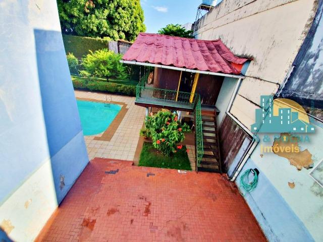 Casa com 4 quartos amplos e uma linda piscina - Duplex com 260m² - 3 vagas - Foto 2