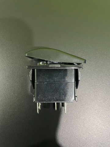 Botão Interruptor + LED 12V/20A - 24V/10A Barco Lancha Motor - Foto 3