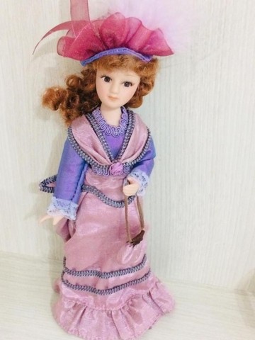 DAMAS de ÉPOCA - Bonecas de Porcelana.