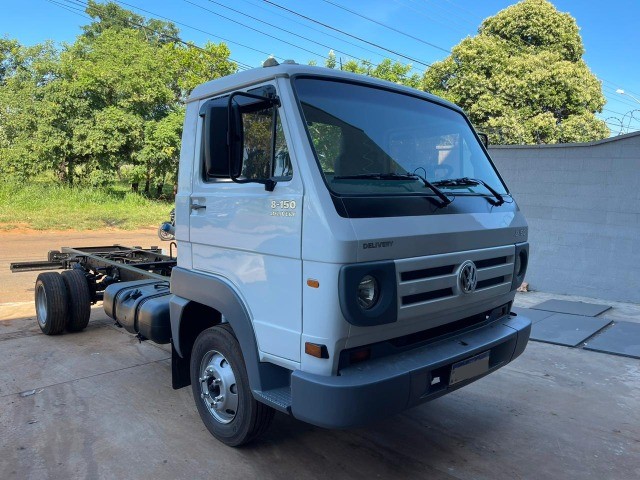 Volkswagen 8-150 2009 chassis