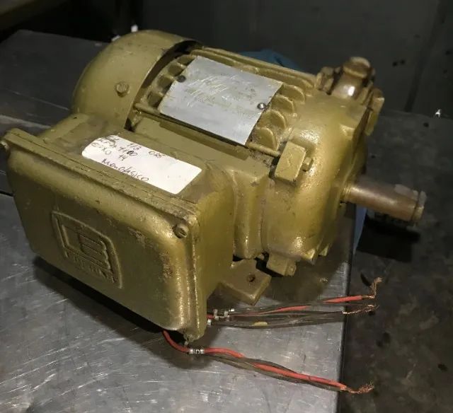 Motor elétrico EBERLE - Trifásico 1/3 CV - RPM 1700 Eixo 14 - Foto 2