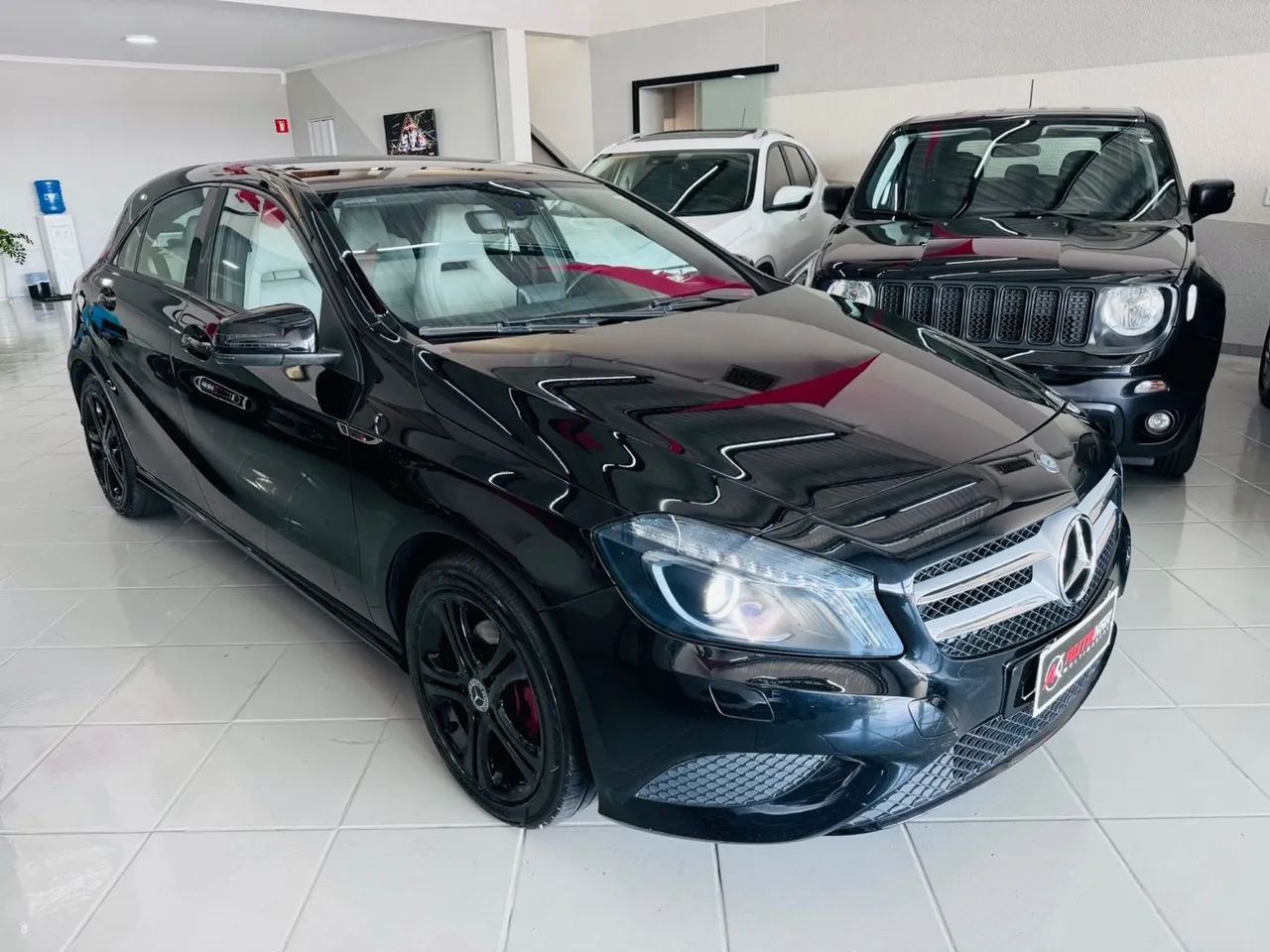 MERCEDES BENS A200 1.6 URBAN AUTOMÁTICO 2014 - Foto 3