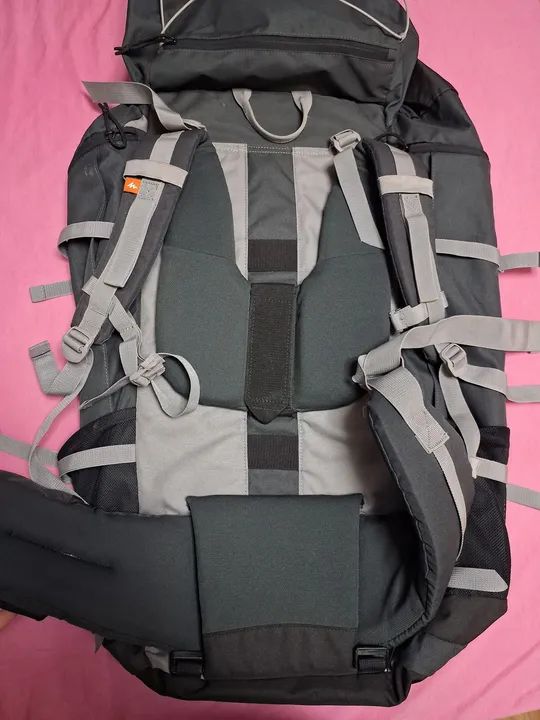 Mochilao quechua Forclaz 90 litros  - Foto 6