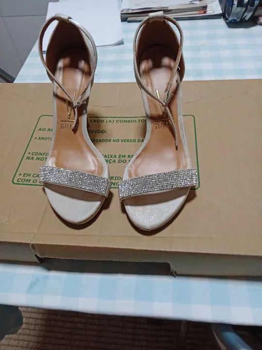 Sandálias Femininas Novas