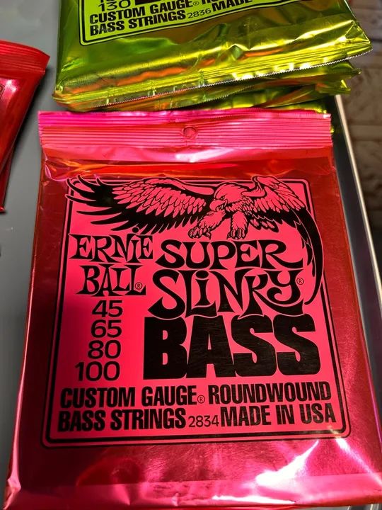 Encordoamento Ernie Ball Baixo 4 Cordas Regular Slink 050 - Foto 4