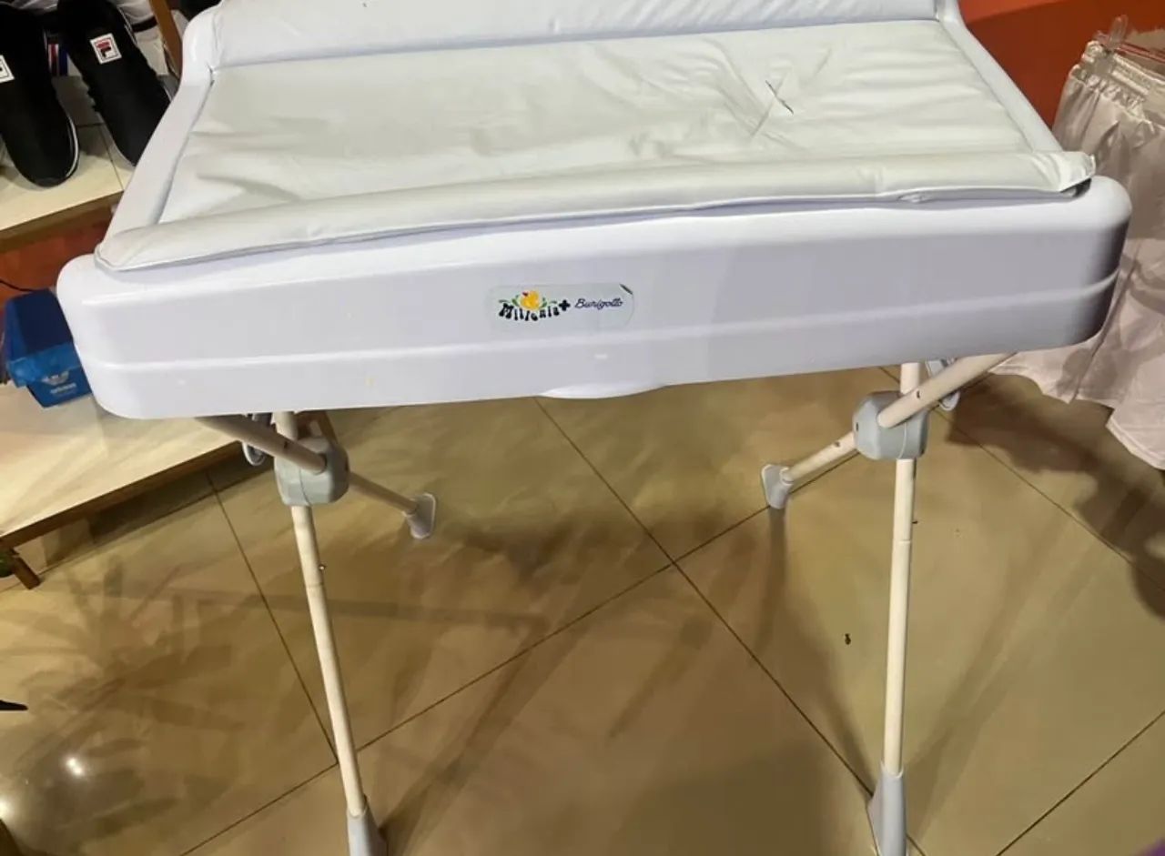 Trocador de bebê dobrável azul