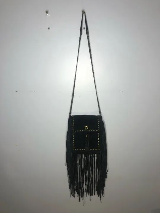 Bolsa couro preta com franjas NK STORE