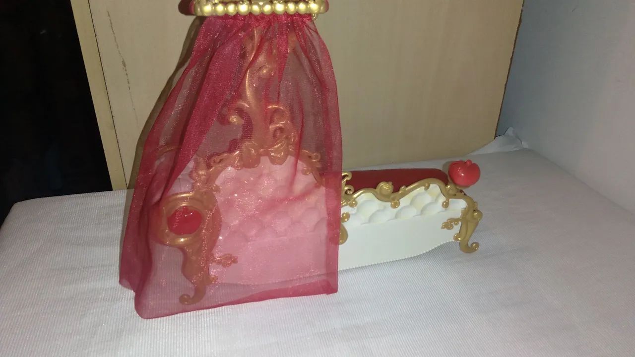 Brinquedo sofá da boneca ever after high apple - Foto 2