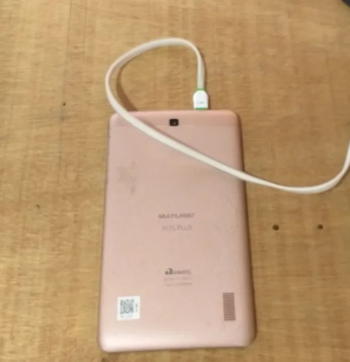 Tablet Multilaser com tela quebrada - Foto 2
