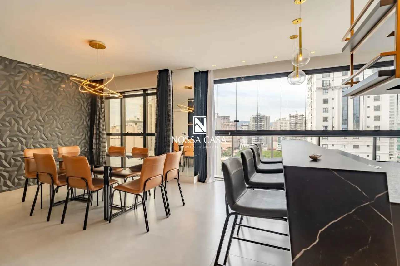 Apartamento com 4 quartos, 3 vagas de garagens em Meia Praia - Itapema/SC