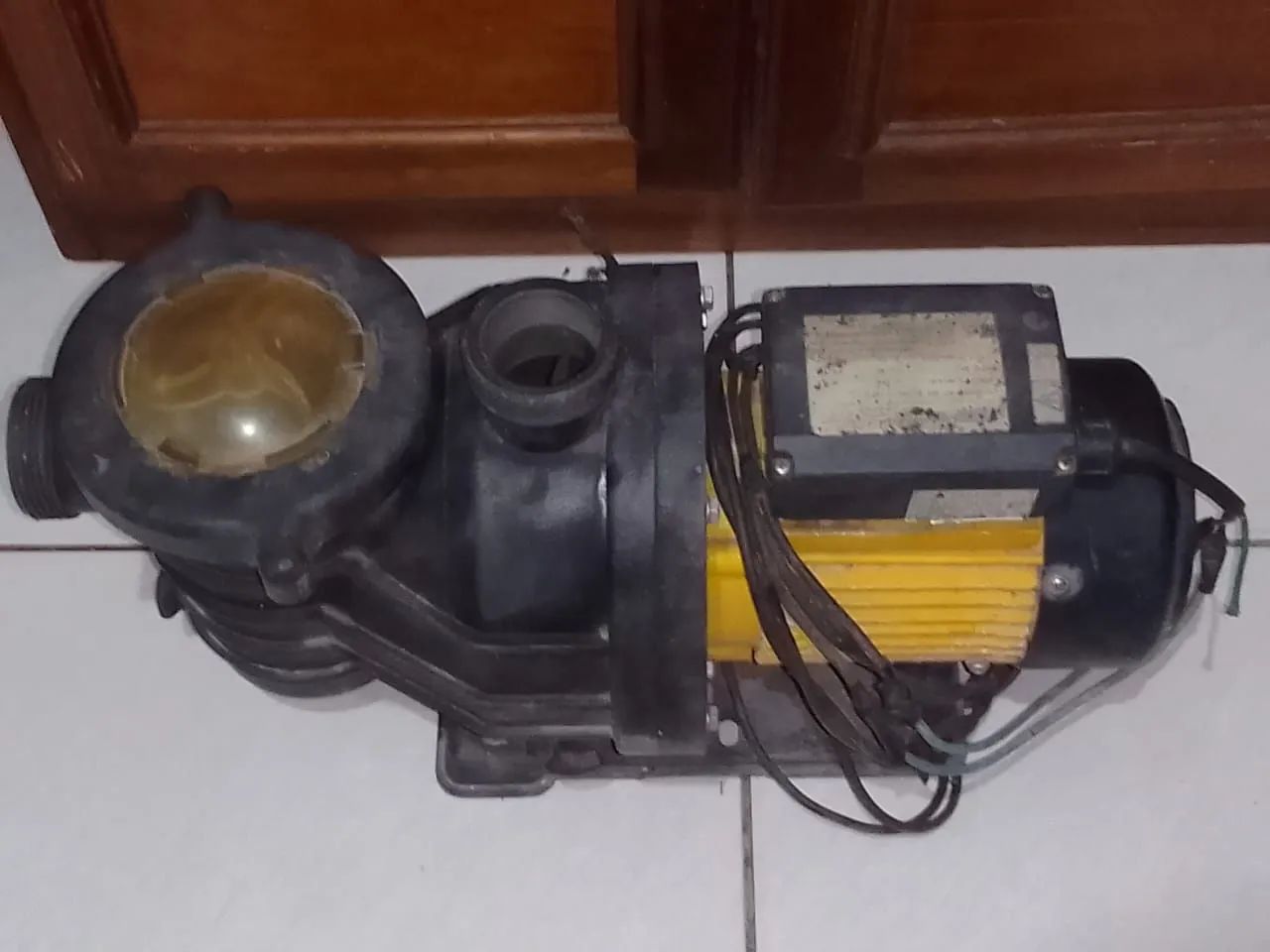 Bomba de Piscina Usada
