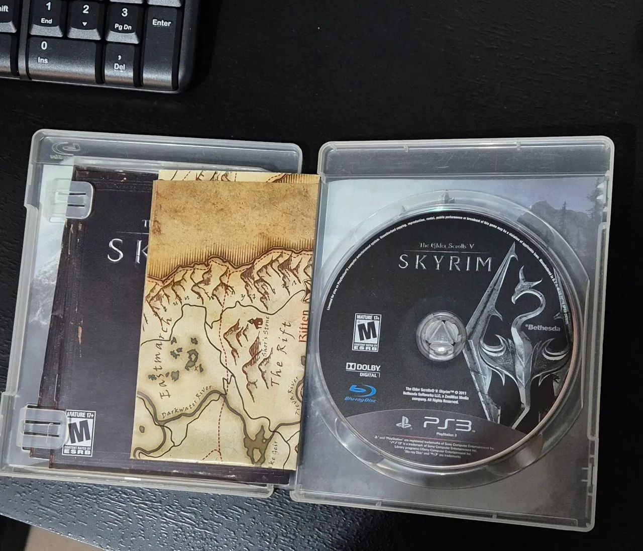 Skyrim PS3 - Jogo Completo - Foto 2