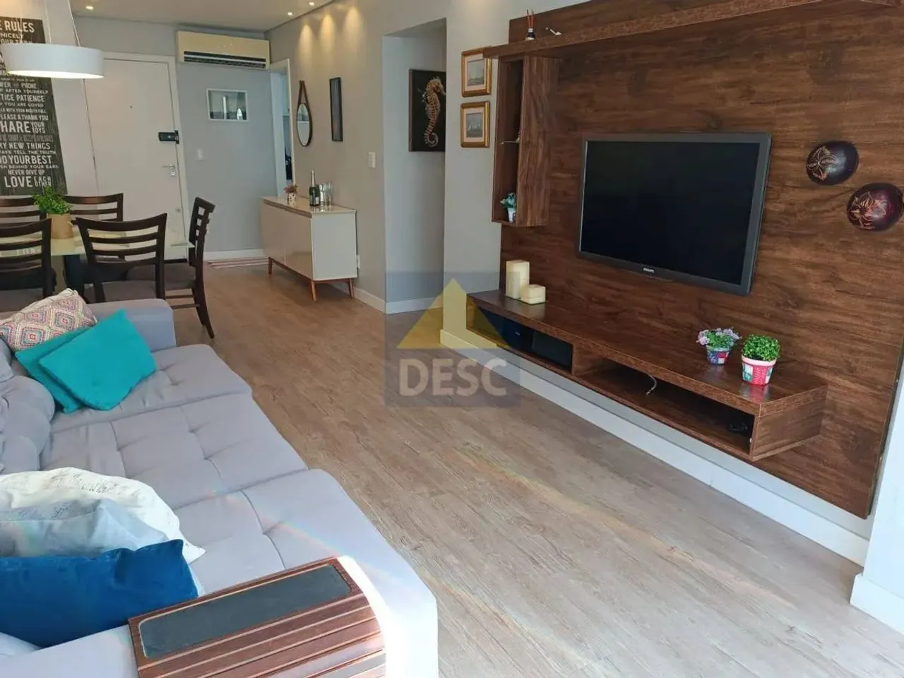 Apartamento mobiliado com 3 dormitórios para locação anual na barra sul - Res. das Praias