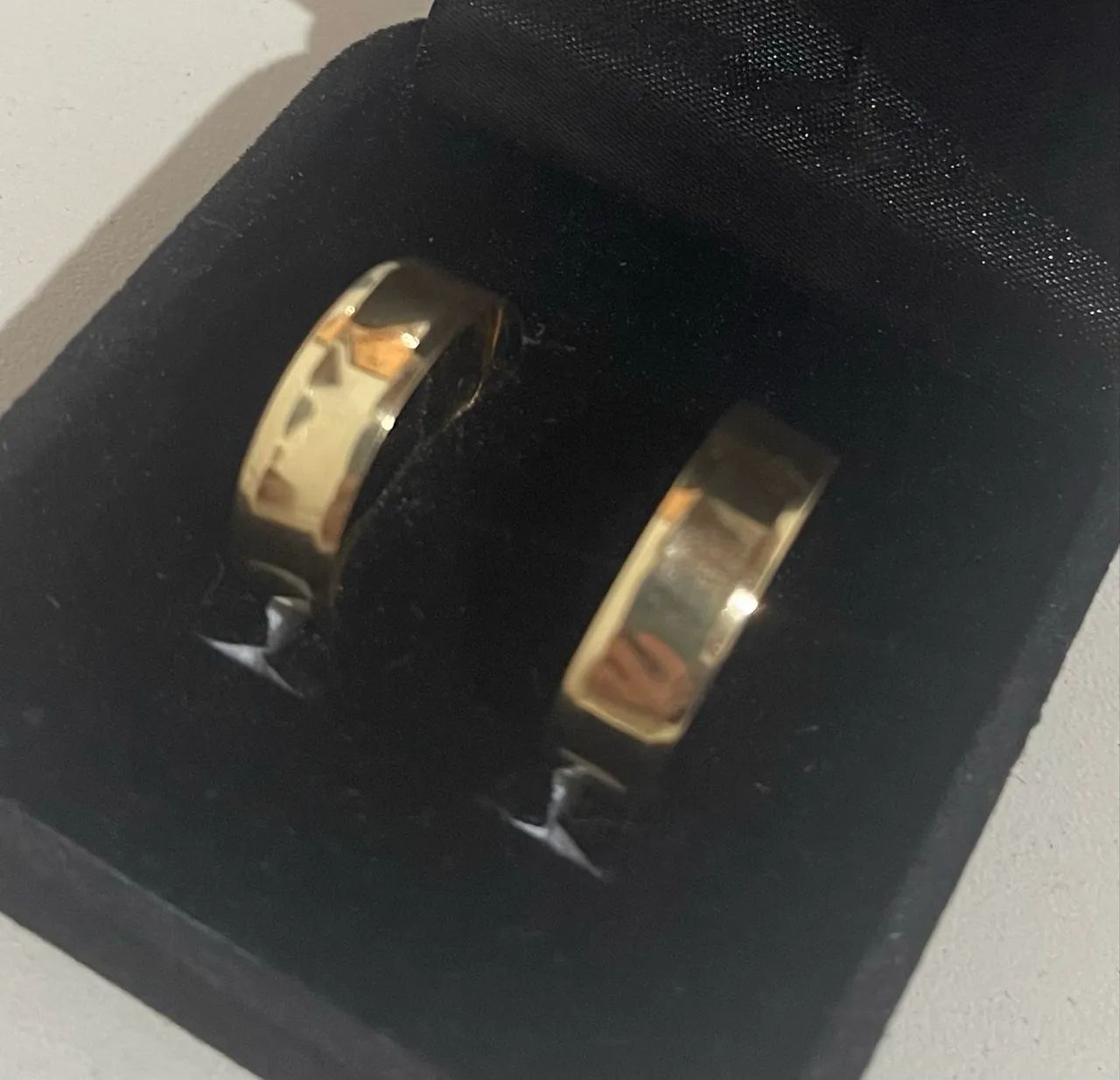 Vendo Par Alian ças Ouro 18K - Foto 2