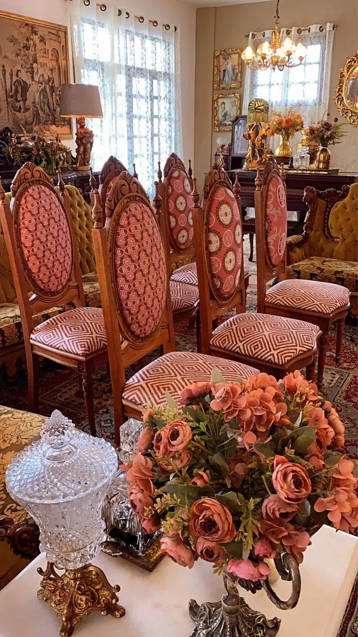 Cadeiras antigas 64168528813059122