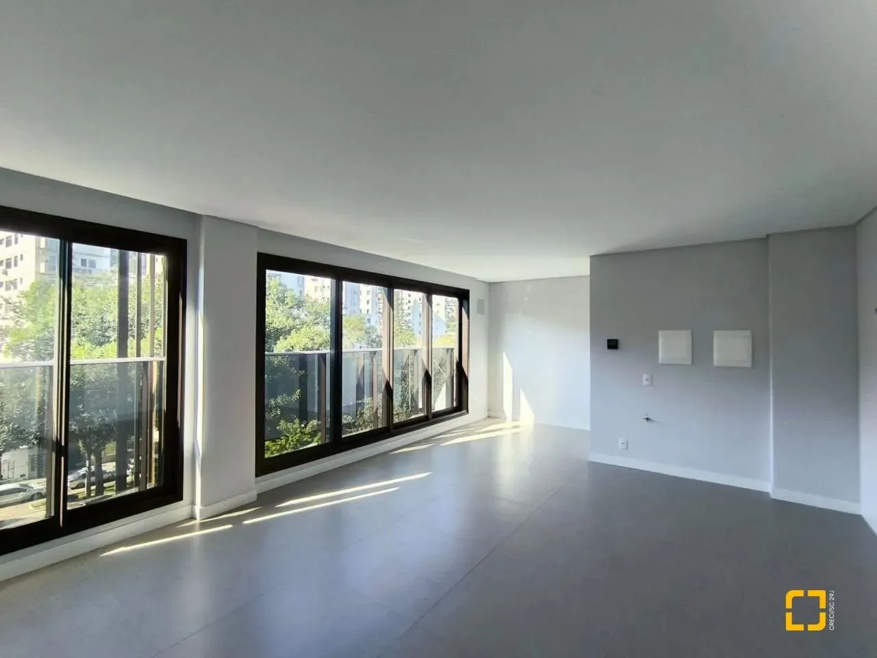 Apartamento novo com 1 dormitório, 1 vaga - 57m2 privativos - Centro - Fpolis - SC