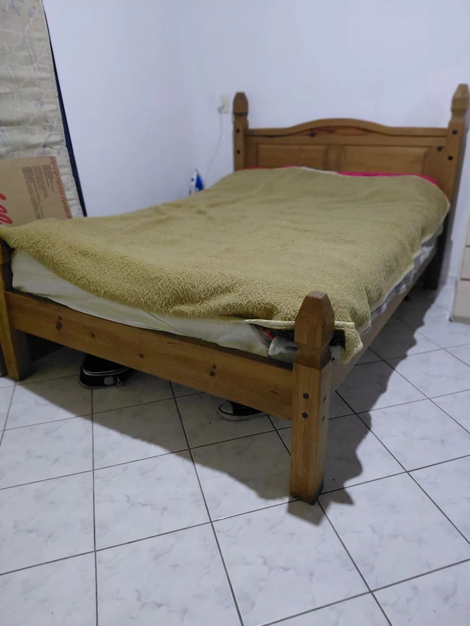 Cama de casal 64386067179139120