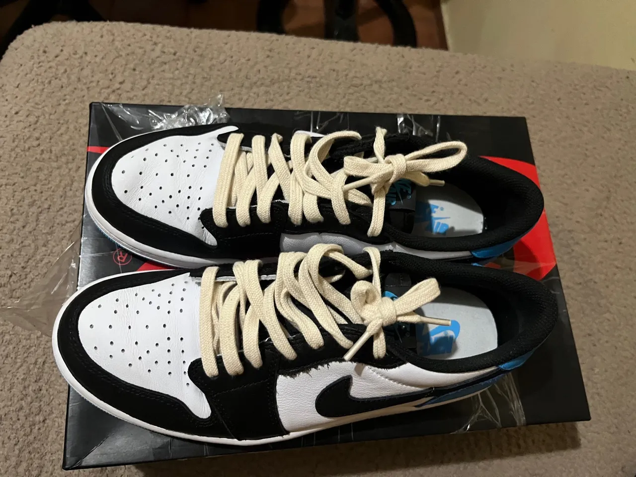 Nike Air Jordan 1 Low unc