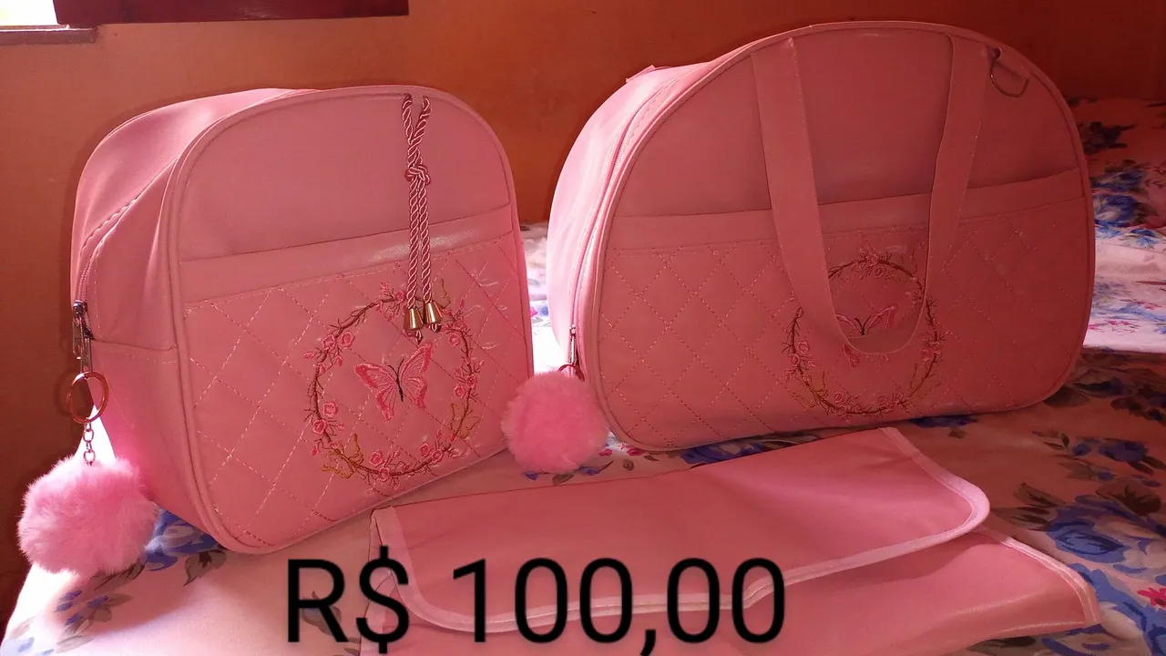 Kit Bolsa Maternidade Rosa com Detalhes Delicados