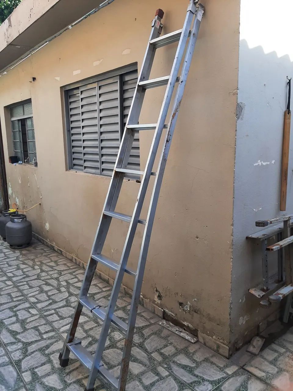 Escada extensiva 08 X 16 degraus em alumínio