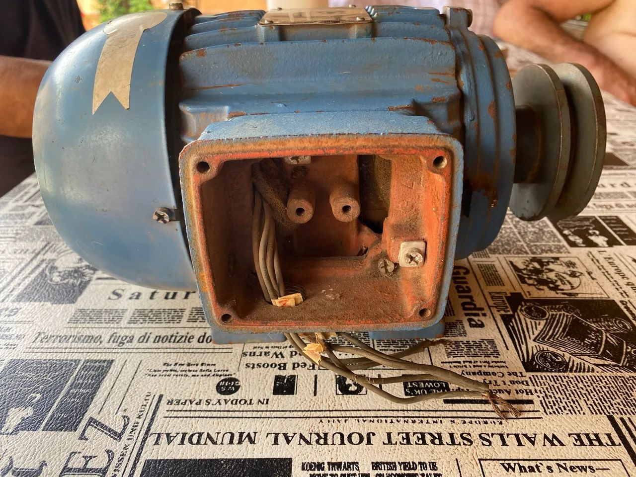 Motor elétrico trifásico WEG - Foto 3