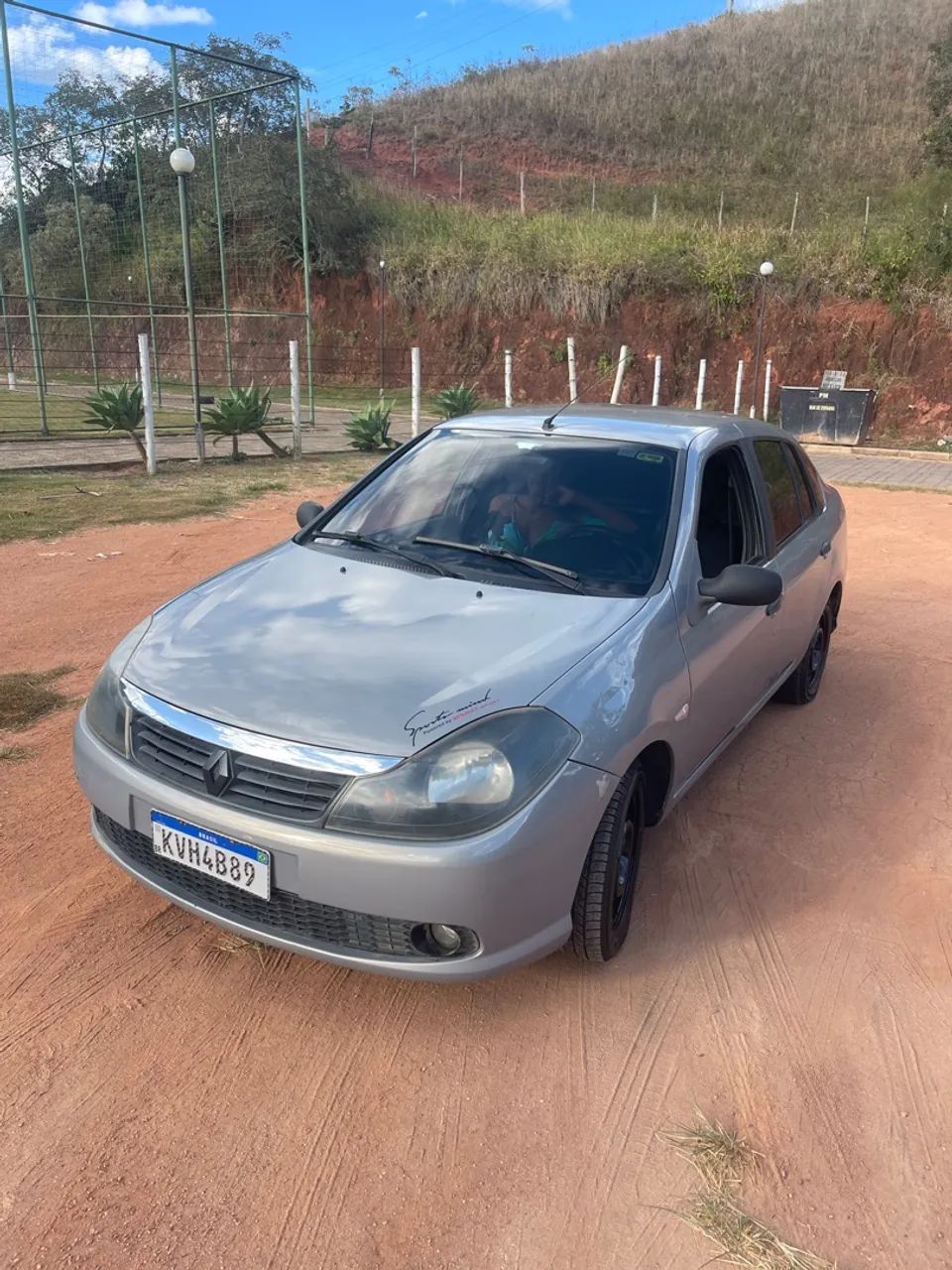 Renault symbol - Foto 2