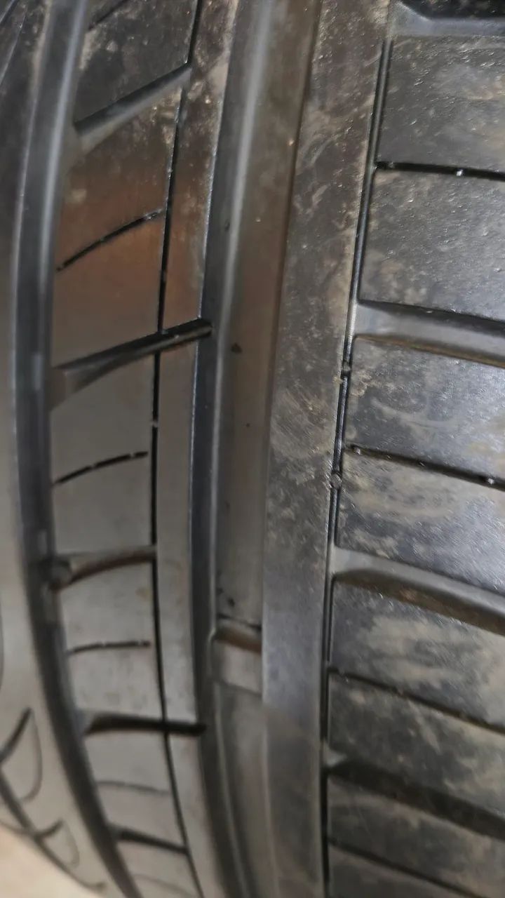 Pneu BMW NOVO usado 3 meses - Foto 2