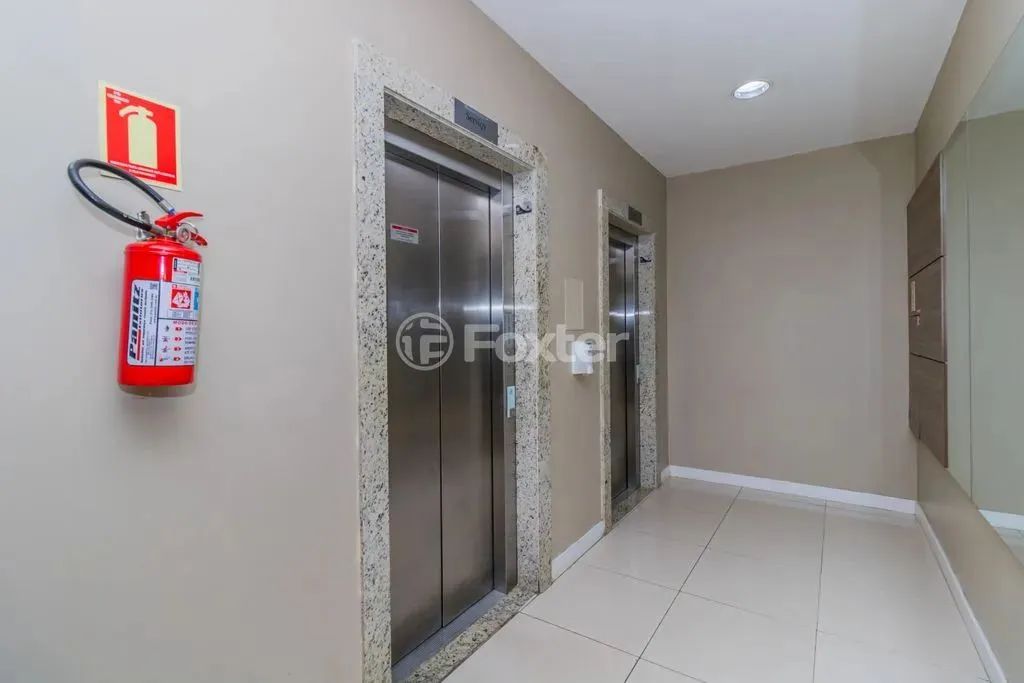 Imóvel para venda tem 69 metros quadrados com 2 quartos em Passo da Areia - Porto Alegre - - Foto 5