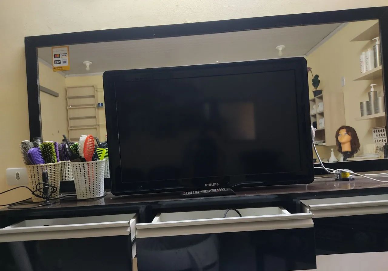 Armarios e prateleiras para salão de beleza/loja - Foto 5