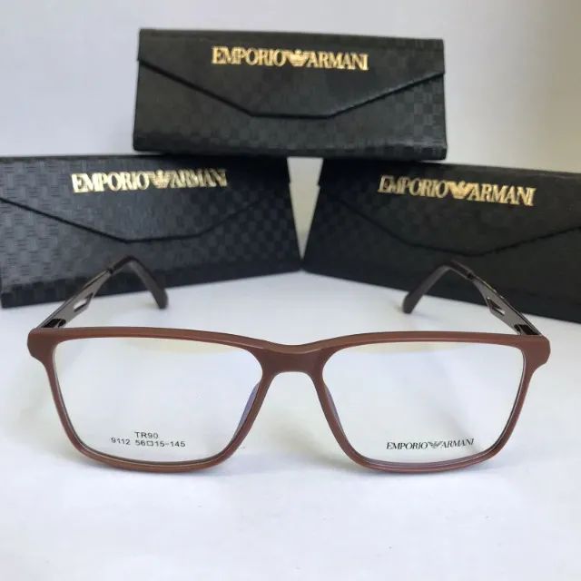 Óculos empório armani marrom armação resistente e confortável