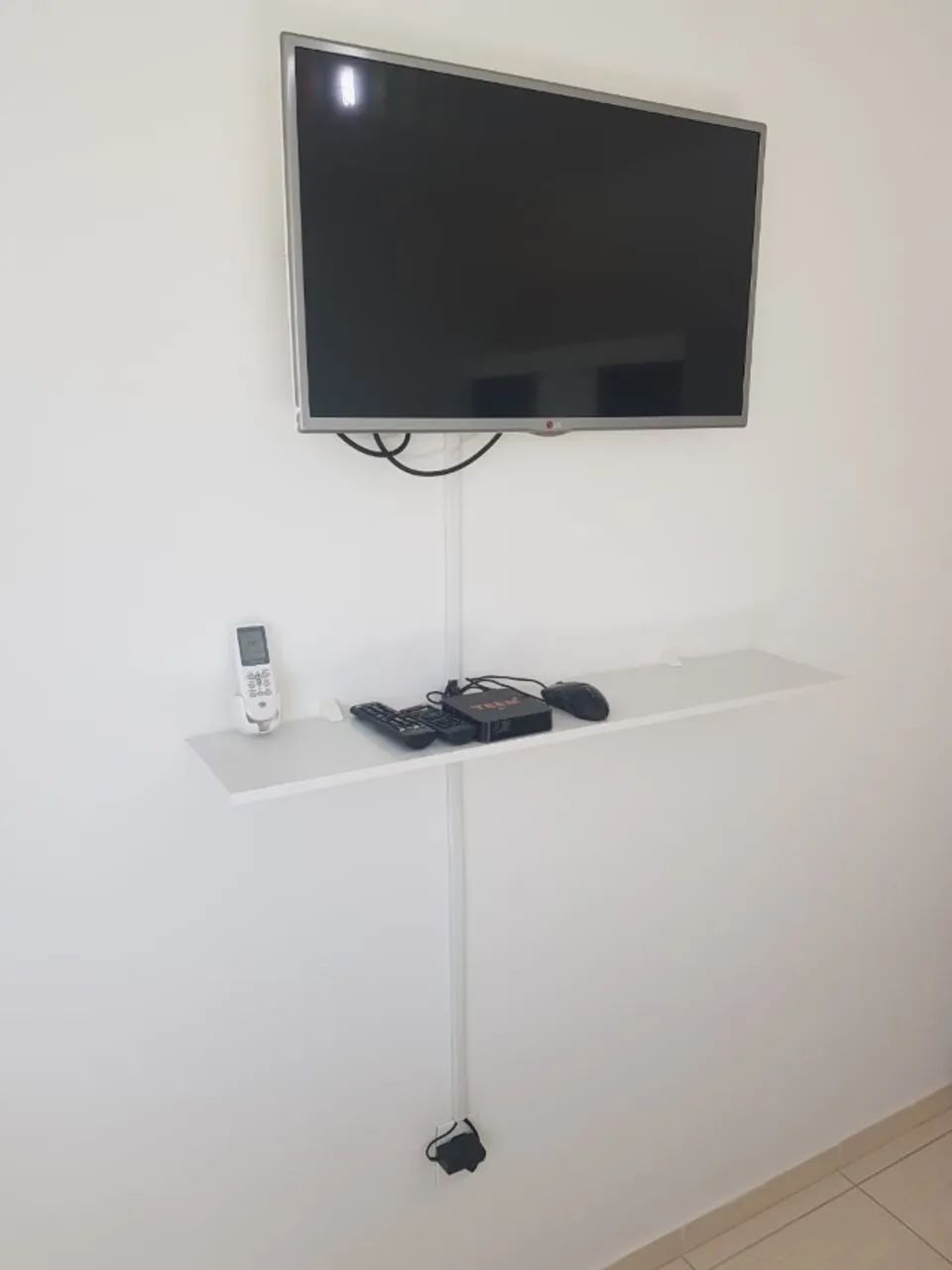 alugo apartamento mobiliado para até 2 pessoas no Carianos - Foto 3