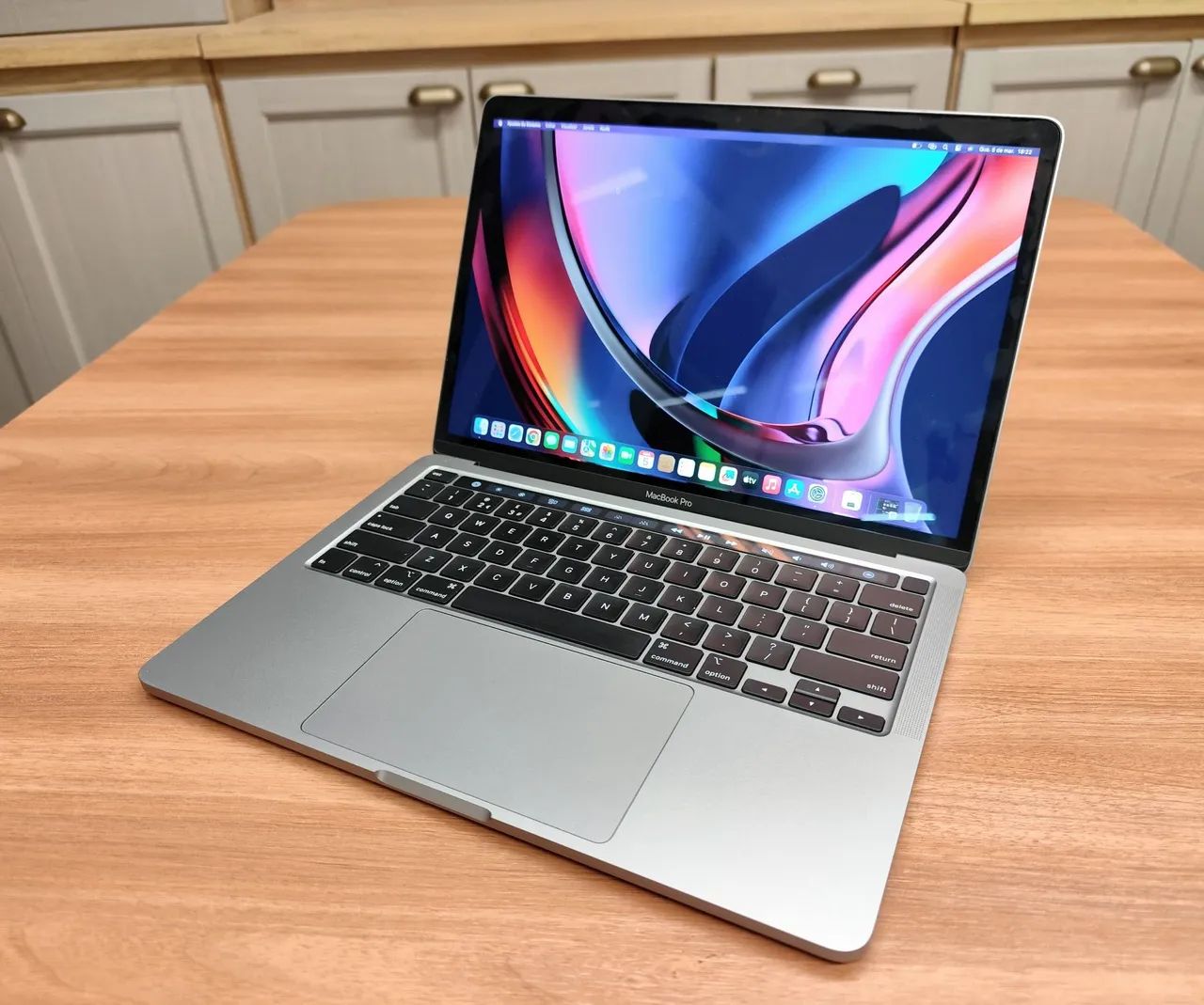 MACBOOK PRO 2020 SPACE GRAY TOUCH BAR i7 / 16 RAM / 512 GB