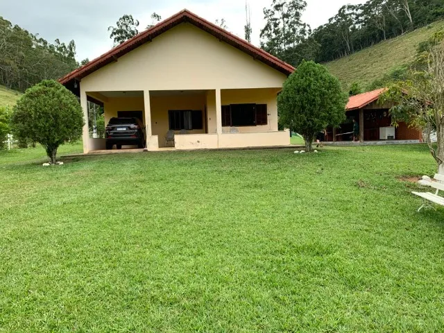 sitio santa rita da floresta cantagalo rj
