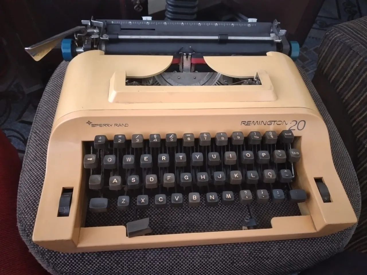 Máquina de escrever Remington 20 - está funcionando ler a descrição 