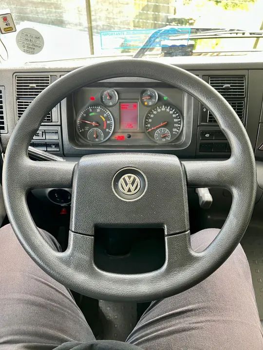 VW 24-260 Truck 6x2 2023 Cacamba Basculante - Foto 15