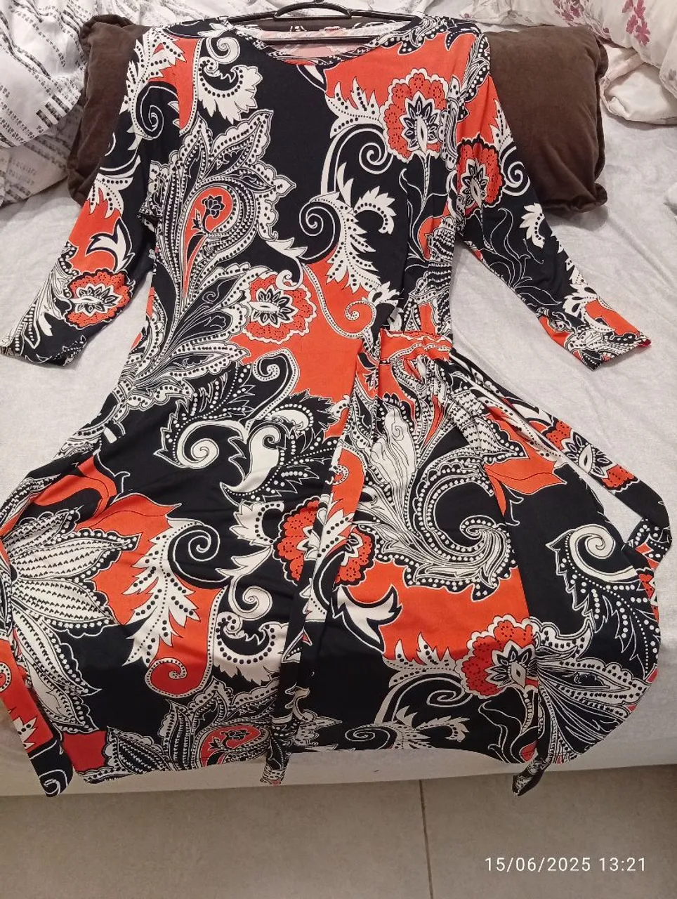 Vestido Estampado com Mangas Longas